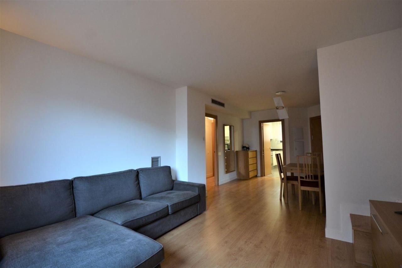 5 Minutes Away From The Apartment *
