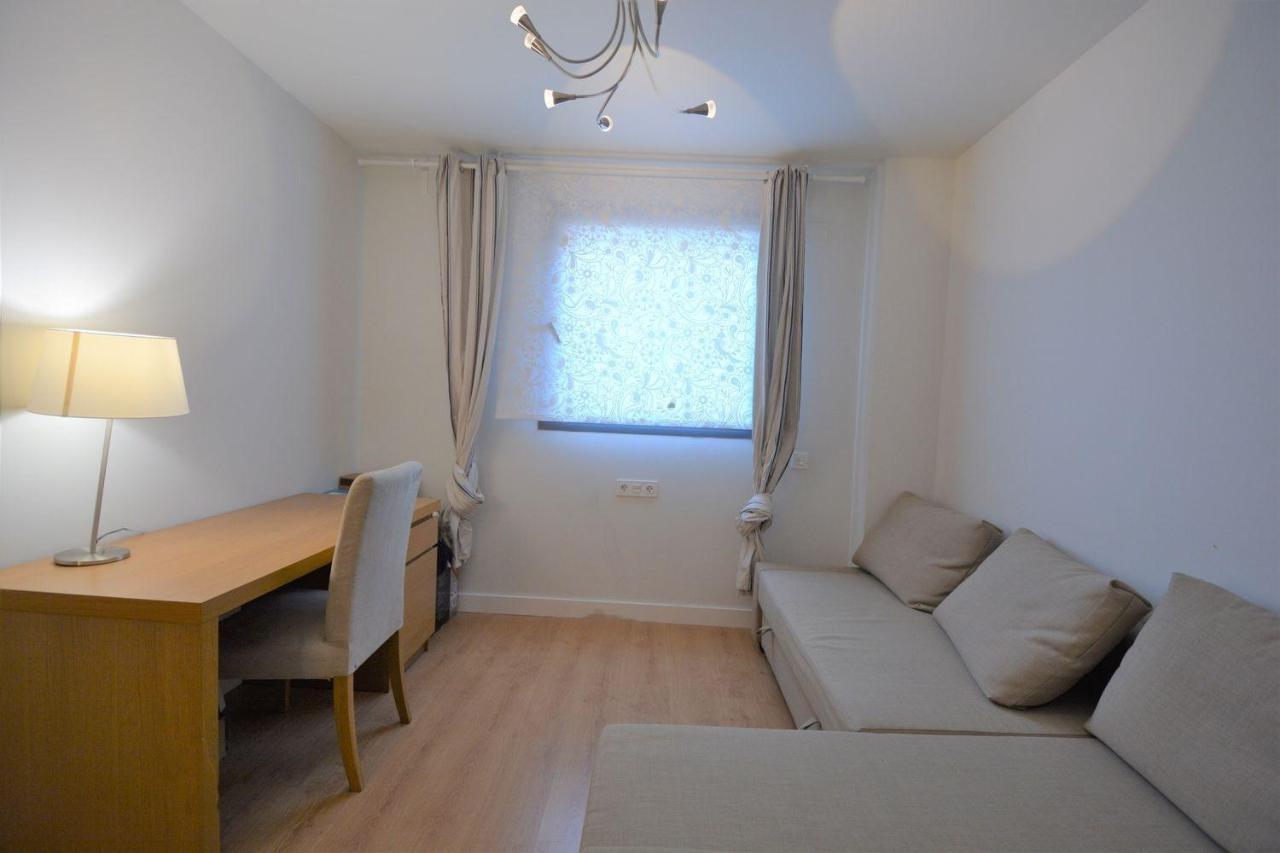 Apartment 5 Minutes Away From The Barcelona